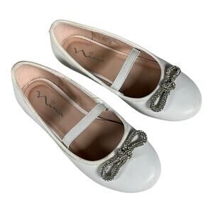 NINA Big Kids Size 12 White Silver Bow Mary Jane Dress Shoe Used Dress Up